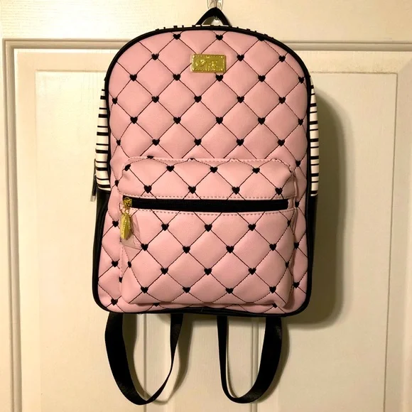 betsey johnson leather black white blush backpack Josie Quilted Full Size One Size: Buy Online at Best Price in UAE The transparent design lets you spot exactly what you need in seconds—no more digging through dark pockets Shoulder Bag Betsey Johnson Purse